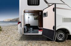 HYMER_ML-T_580_Heckgarage_Blick_von_Beifahrerseite