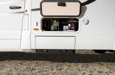 HYMER_ML-T_580_Staufach_aussen