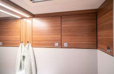 HYMER_B_Klasse_ModernComfort_580_Badschschrank_geschlossen